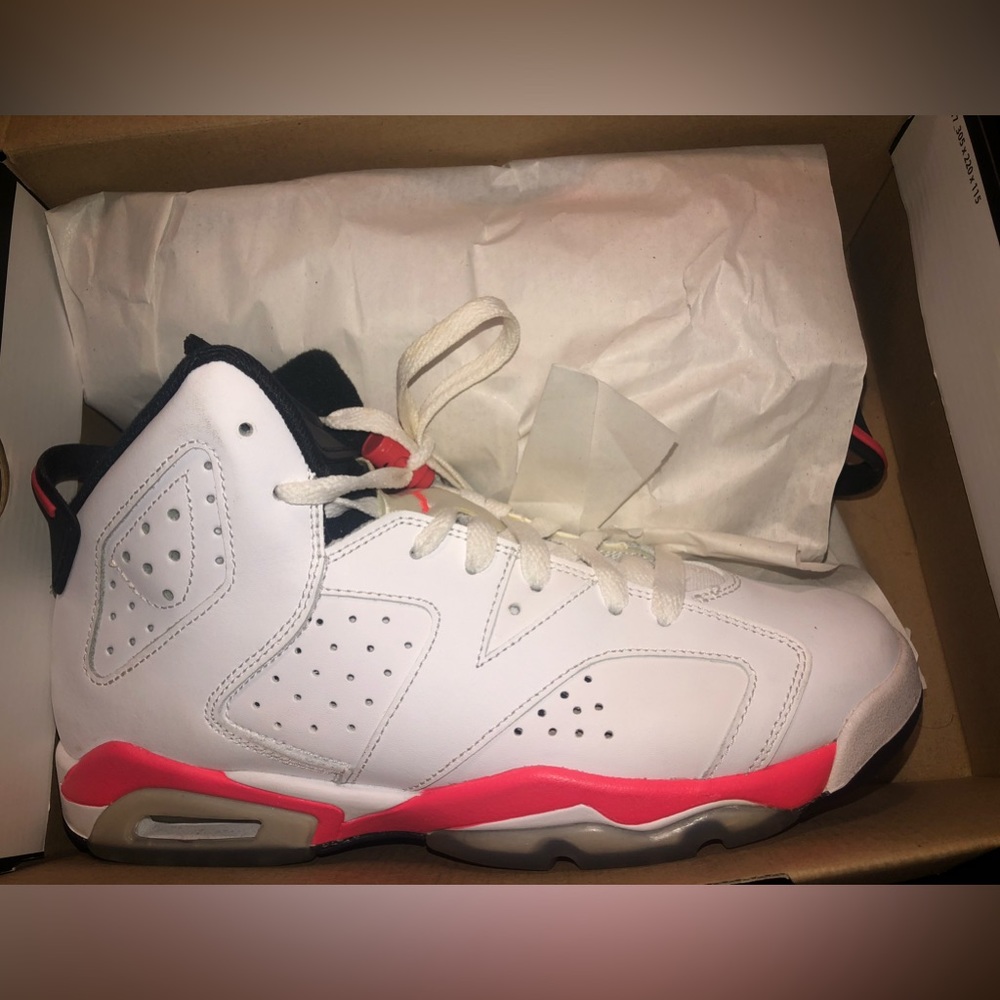 Jordan 6 Infrared size 6.5Y